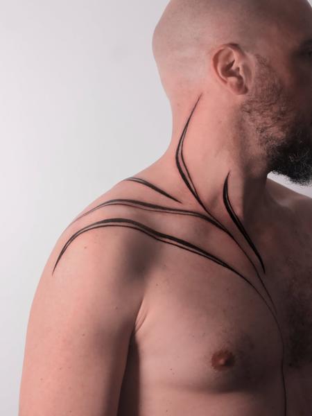 Blackwork abstract lines tattoo by @nastya.tatts