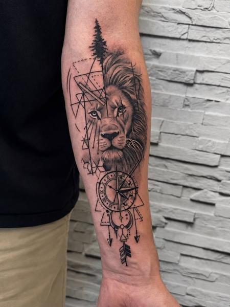 Geometric geometric lion tattoo by @anna_tattooss