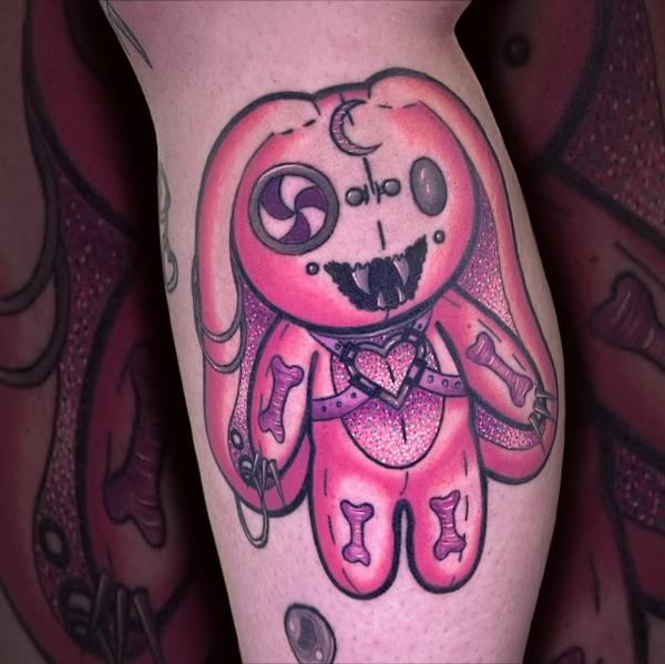 Illustrative creepy bunny doll tattoo by @__annablue