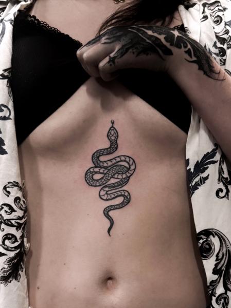 Fine Line snake tattoo by @arkhanotattoo