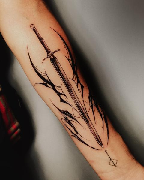 Blackwork sword tattoo by @lil_doublex