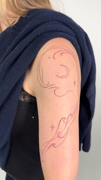 Fine line crescent moon tattoo by @brittbeale