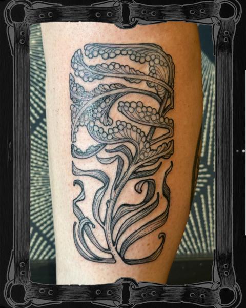 Linework abstract floral tattoo by @brooke_michael_englehart