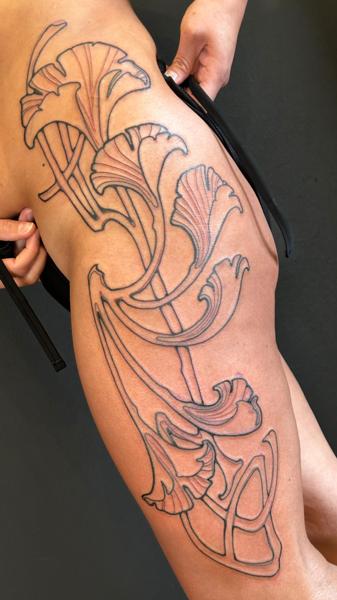 Linework ginkgo leaves tattoo by @brooke_michael_englehart
