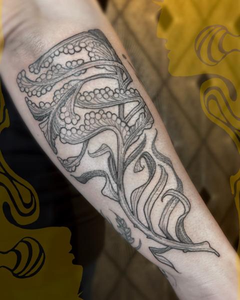 Linework floral design tattoo by @brooke_michael_englehart