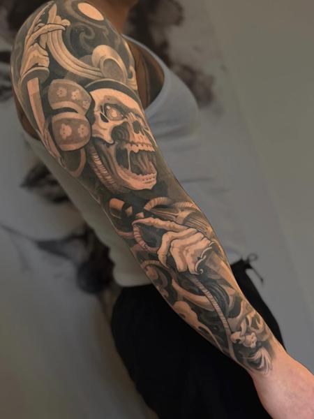 Illustrative samurai skull tattoo by @mr.calle