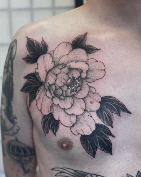 Blackwork floral design tattoo by @carlobzn