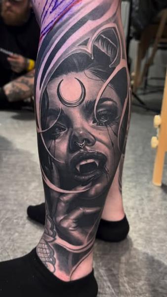 Realism vampire woman tattoo by @chanellejasminart