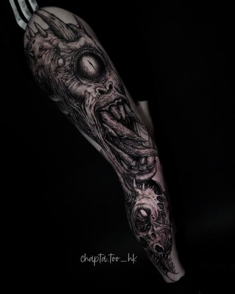 Blackwork demonic creature tattoo by @chapta.too_hk