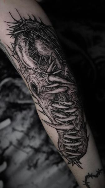 Blackwork spiky creature tattoo by @chapta.too_hk