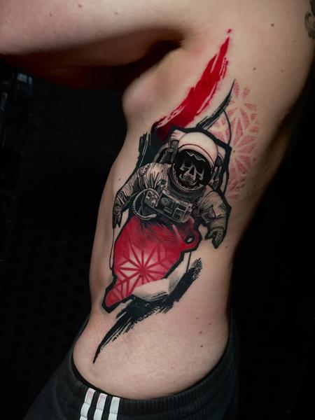 Illustrative astronaut skull tattoo by @sirtattooart