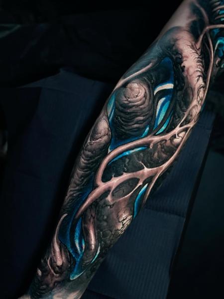 Biomechanical biomechanical abstract tattoo by @boyetattoo