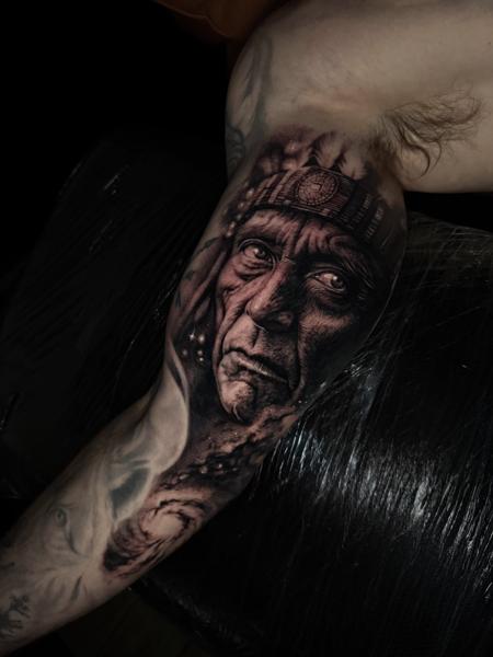 Realism portrait tattoo by @cj_humps_tattoos
