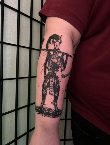 Blackwork horned warrior tattoo by @claretatts