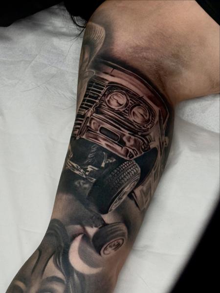 Realism vintage car tattoo by @cnoakestattoo