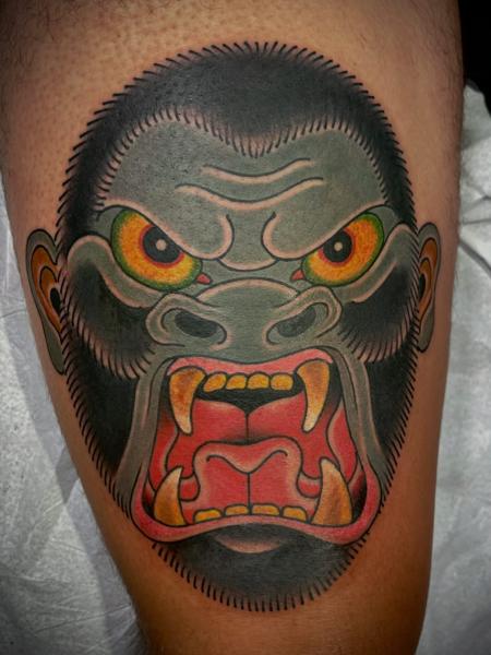 Traditional roaring gorilla tattoo by @ilovetattooing