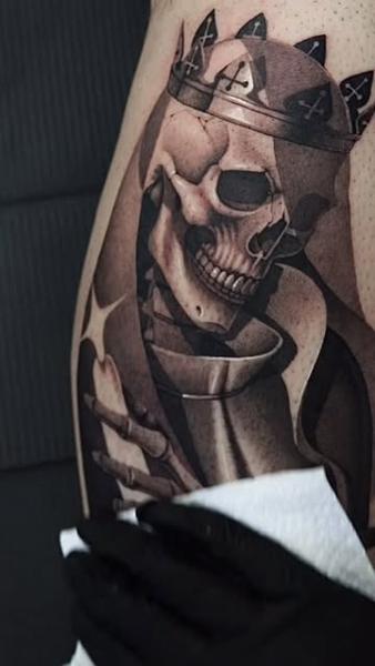 Realism skeleton king tattoo by @danijtattoo