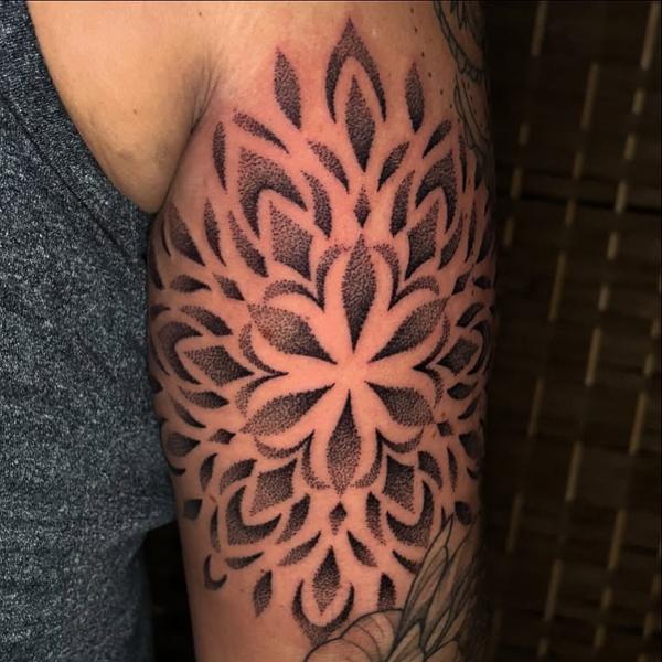Ornamental ornamental pattern tattoo by @newidshirley