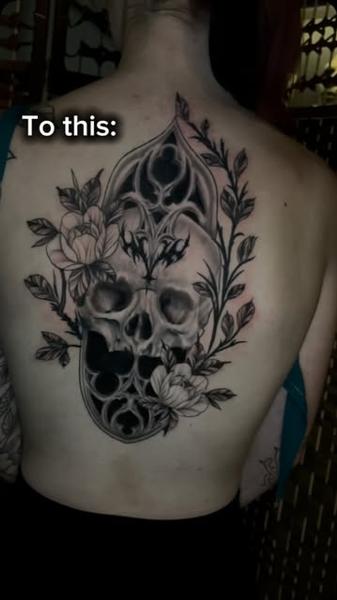 Blackwork floral skull tattoo by @newidshirley