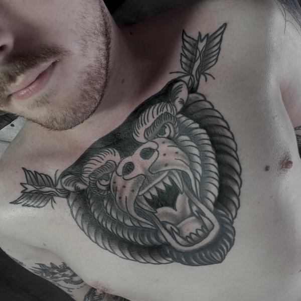 Traditional roaring bear head tattoo by @dexnleettattoo