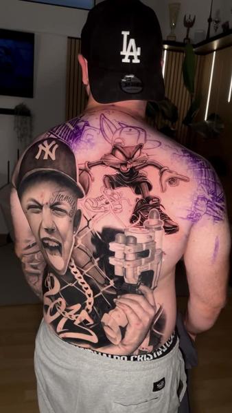 Realism cartoon character and portrait tattoo by @dennisblume_tattooist