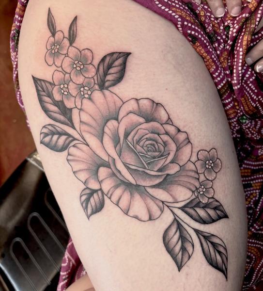 Illustrative floral rose tattoo by @derrythtattoos