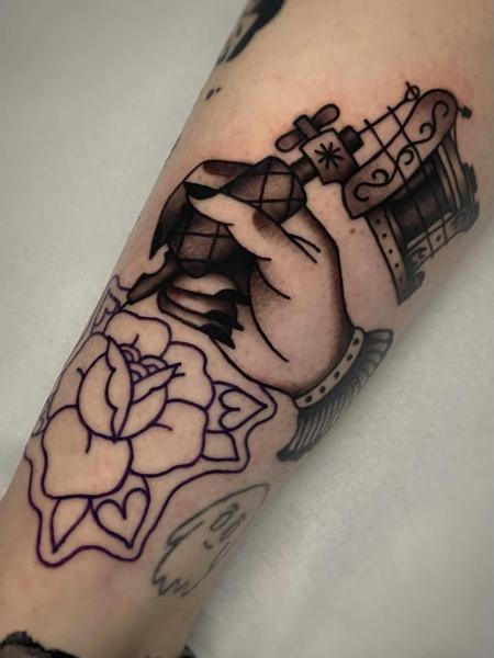 Traditional hand grenade tattoo by @theblackrabbit_tattoostudio
