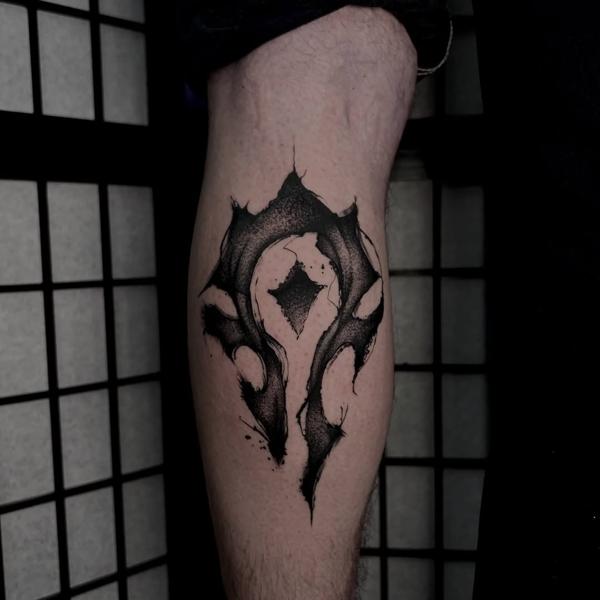 Blackwork horde symbol tattoo by @bdt_tattoos