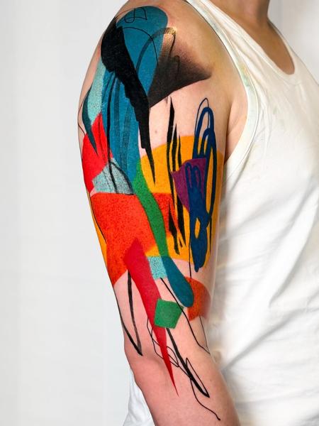 Abstract abstract shapes tattoo by @diotheod