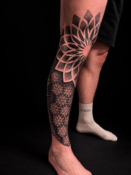 Geometric geometric pattern tattoo by @domi_n_ink_