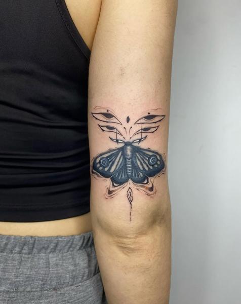 Fine line moth tattoo by @electrabuzz._