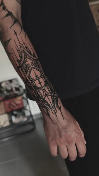 Blackwork gothic architecture tattoo by @jelene_tattoo