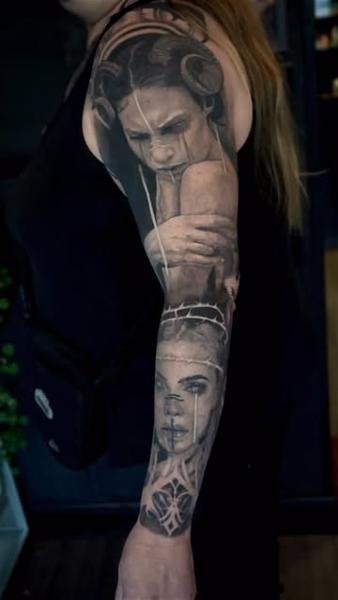 Realism horned women portrait tattoo by @elishawickedink