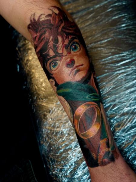 Realism frodo portrait tattoo by @elishawickedink