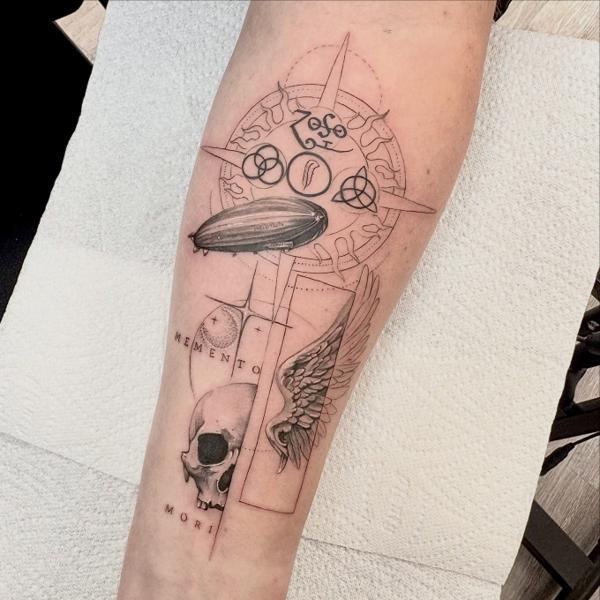 Fine Line memento mori tattoo by @elle_ink_