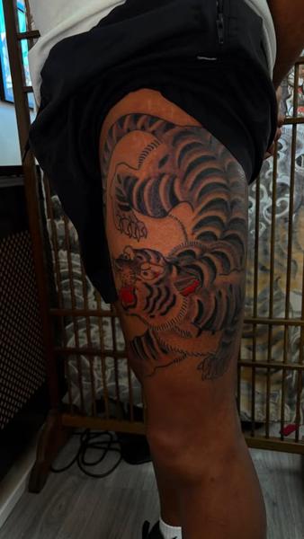 Japanese japanese tiger tattoo by @ewilliamstattoos