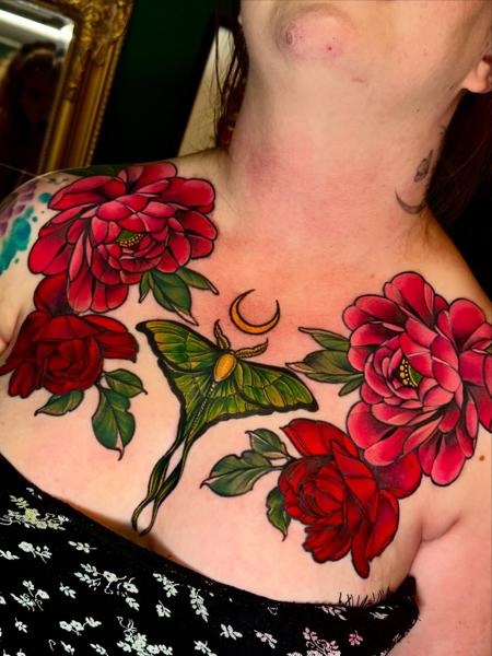 Traditional moth and flowers tattoo by @eireink