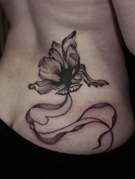 Blackwork floral ribbon tattoo by @mo.rf_tattoo
