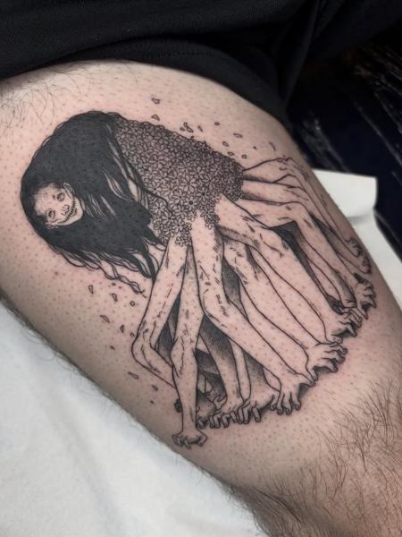 Illustrative blackwork horror creature tattoo by @elzavanhouden