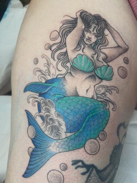Neo-traditional siren mermaid tattoo by @elzavanhouden