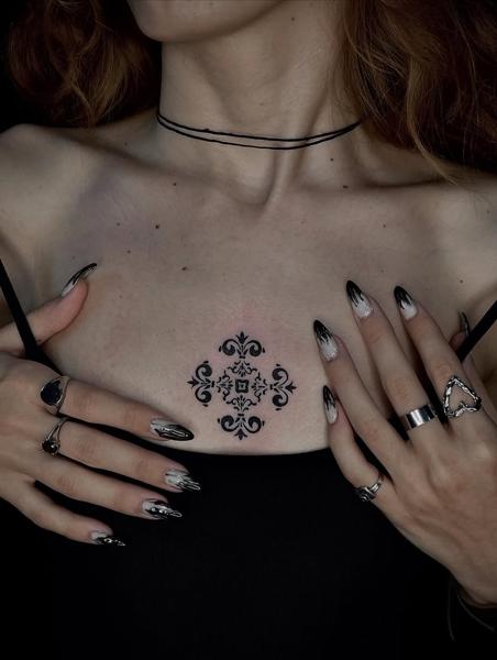 Ornamental ornamental pattern tattoo by @evi_ttt