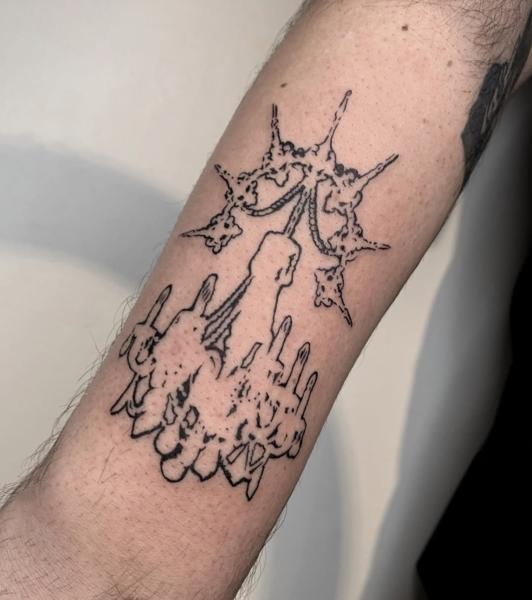 Linework abstract chandelier tattoo by @xema.tattoos