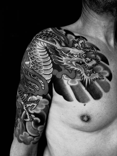 Japanese dragon tattoo by @ey.ron_tattoo