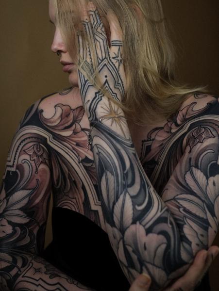 Ornamental ornamental floral tattoo by @filouino
