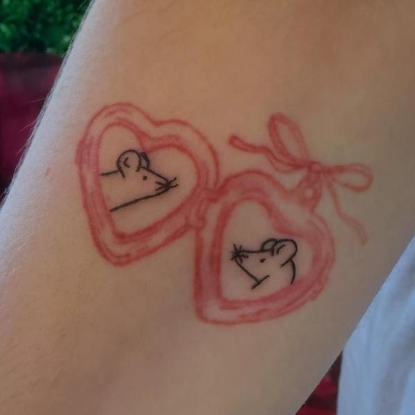 Illustrative mice locket tattoo by @fkry_tattoo