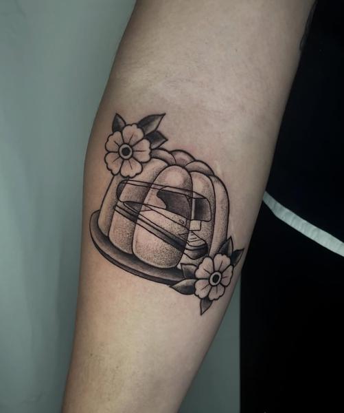 Illustrative jelly dessert tattoo by @kazatattoos