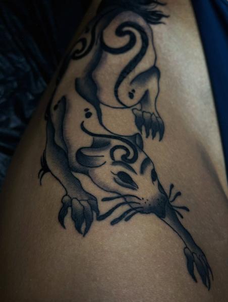 Blackwork abstract rat tattoo by @lahaine_tattoo