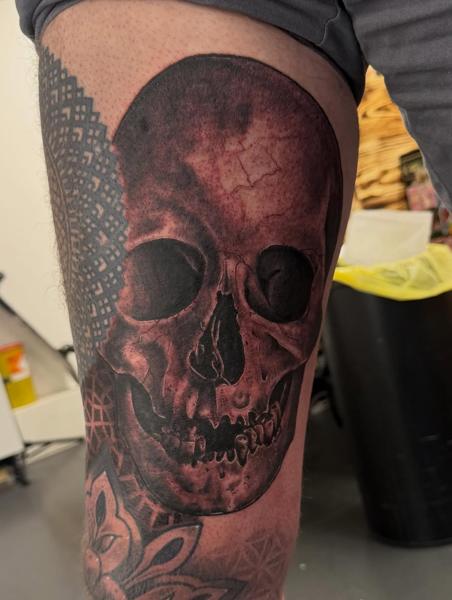 Realism realistic skull tattoo by @deadstuffanddots