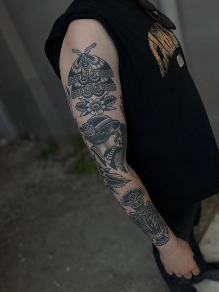 Traditional traditional arm pieces tattoo by @danetattoo