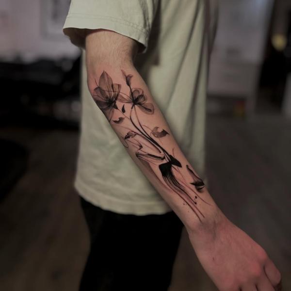 Fine line abstract flowers tattoo by @_mikotattoo